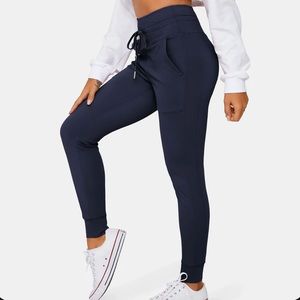 Halara Joggers